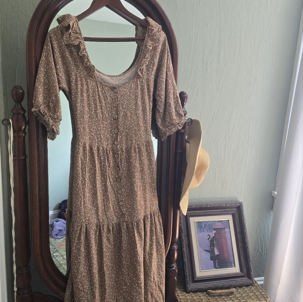SOLD Little Cottonwood Brown Floral Linen Aspen size Medium